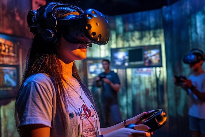 Bundle: 1 hour Axe Throwing+ 1 hour VR Escape Game - The first hour: learning to throw an axe