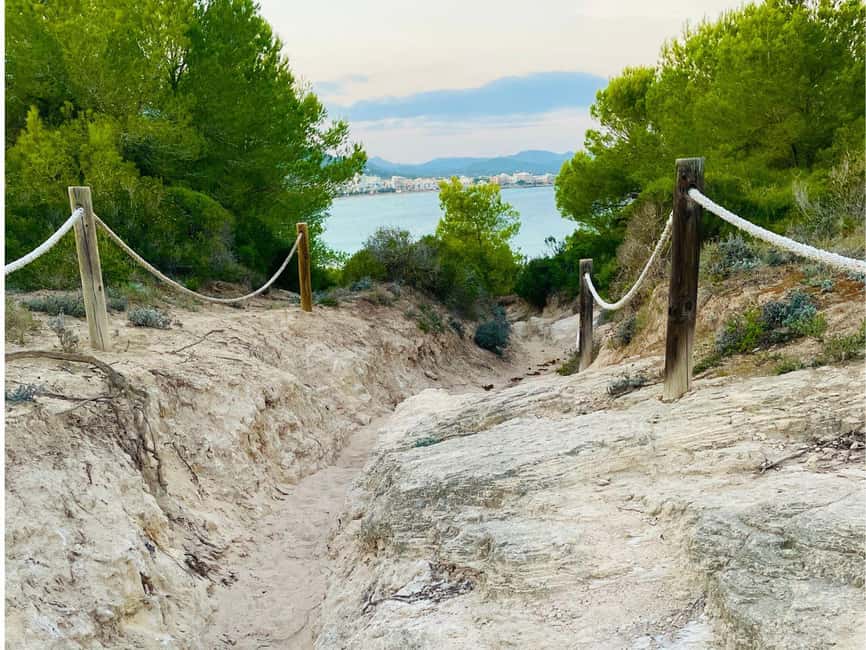 Cala Millor: real treasure hunt in natural reserve, fun walk - Following the route from forest to sea