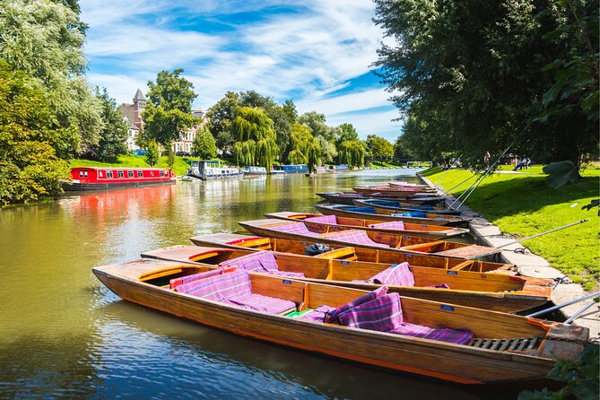 Cambridge Scavenger Hunt and Highlights Self-Guided Tour - Navigation and mobile ticket details