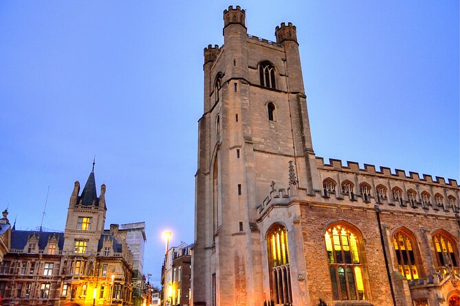 Cambridge Scavenger Hunt and Highlights Self-Guided Tour - Following clues through Cambridge’s narrow streets