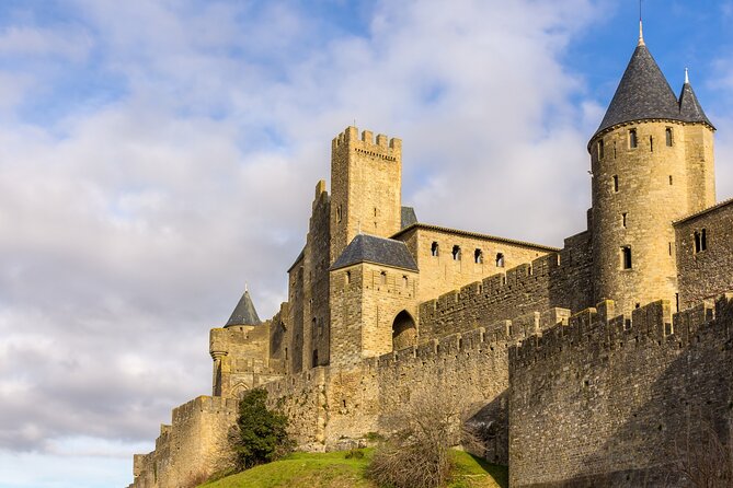 Carcassonne Scavenger Hunt and Highlights Self-Guided Tour - Why the Flexible Timing Matters