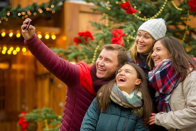 Celebrate with a Holiday Scavenger Hunt in Oklahoma City with Holly Jolly Hunt - Key points to know before you book