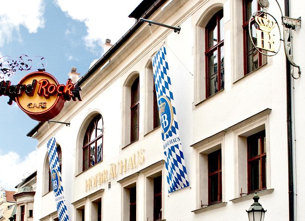 City game scavenger hunt Munich - independent city tour I discovery tour - Timing, breaks, and group size