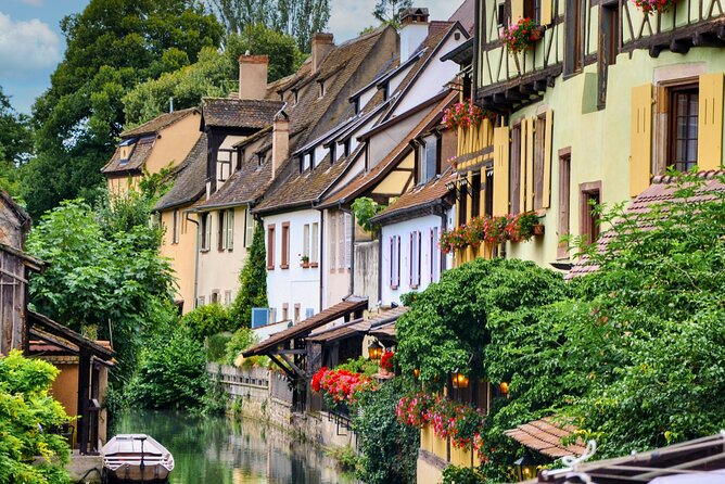 Colmar Scavenger Hunt and Sights Self-Guided Tour - Price, languages, and who gets the best value