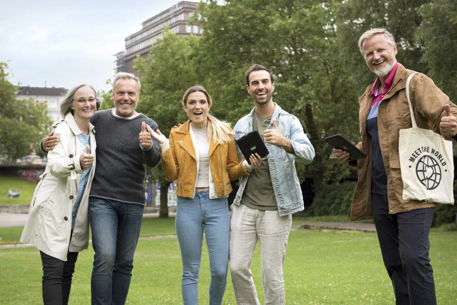Cologne Old Town: Outdoor Escape Game - How the iPad and live chat shape the game