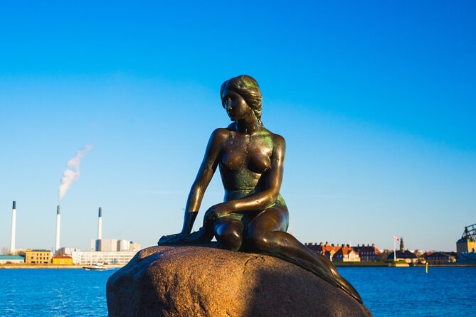 Copenhagen Little Mermaid Exploration Game and Self-Guided Tour - Amalienborg Palace and Danish royal life