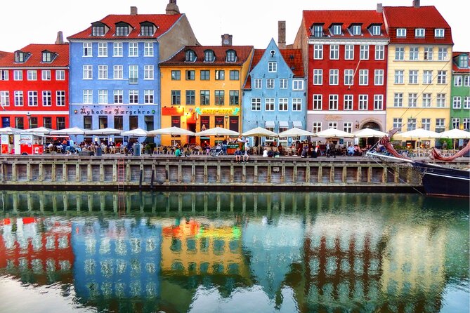 Copenhagen Scavenger Hunt and Highlights Self Guided Audio Tour - The freedom is useful, but it requires self-direction
