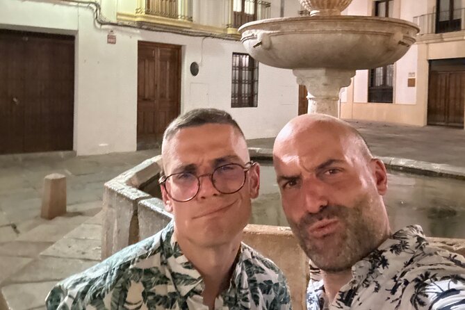 Córdoba Scavenger Hunt and City Highlights Walking Tour - Alcázar de los Reyes Cristianos and the Next Set of Clues