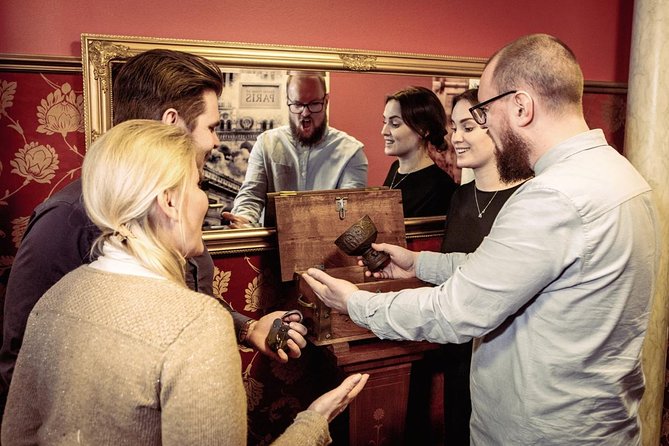 Da Vinci Escape Room - The Da Vinci room and its Holy Grail mission