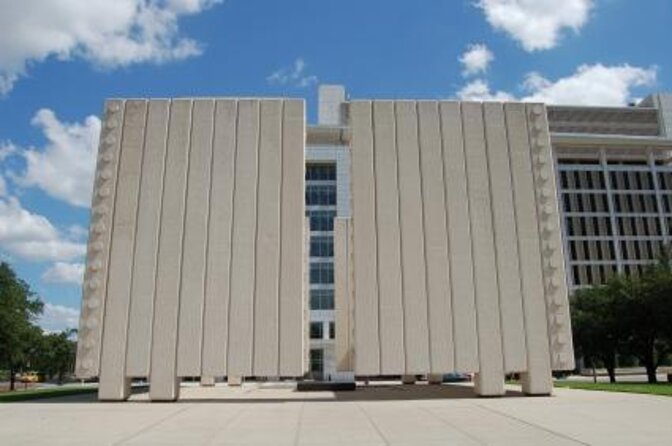 Dallas Scavenger Hunt & Self-Guided Tour - The Dallas details that make this hunt worthwhile