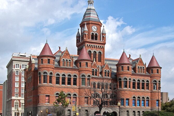Dallas Scavenger Hunt & Self-Guided Tour - Two hours, flexible breaks, and a manageable route