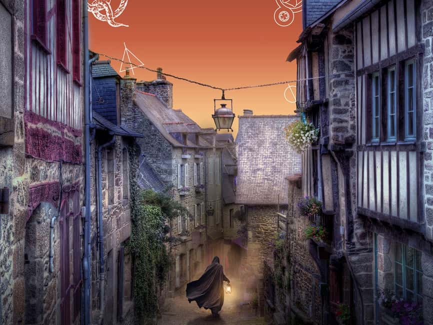 Dinan: Outdoor escape game, The symbols of the apocalypse - The story begins at Place du Guesclin
