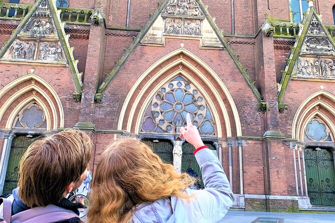 Discover Amsterdam's city center in this Outside Escape game tour - Nieuwezijds Voorburgwal and the canal that disappeared