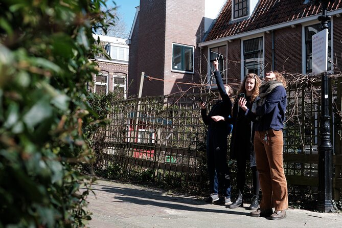 Discover Breda with a self-guided Outside Escape city game tour! - The Waalse Kerk links religion, soldiers, and art