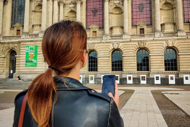 Discover Rennes while escaping the zombies! Escape room - Following the phone through Rennes