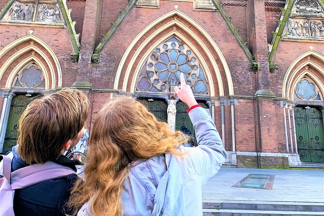 Discover The Hague's scenic courtyards in an Outside Escape game! - How the Outside Escape game works