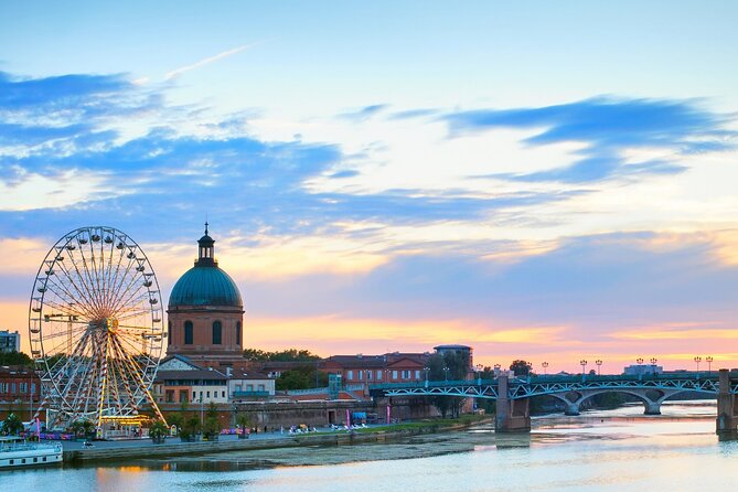 Discover Toulouse while playing! Escape game - The alchemist - Following the app from point to point