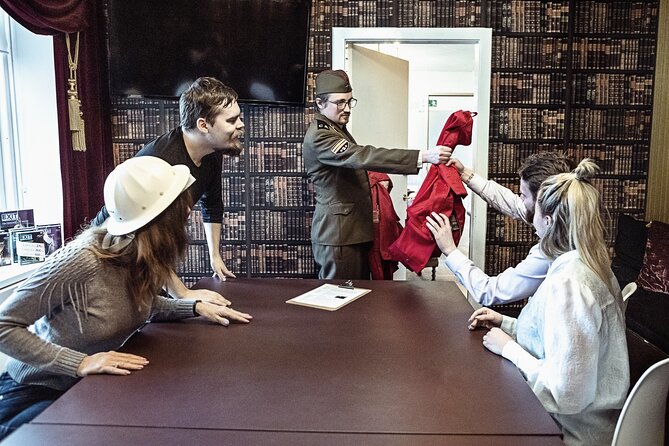 Downfall Spy Mission (Premium Private Escape Room) - The Live Actor Makes the Mission Personal