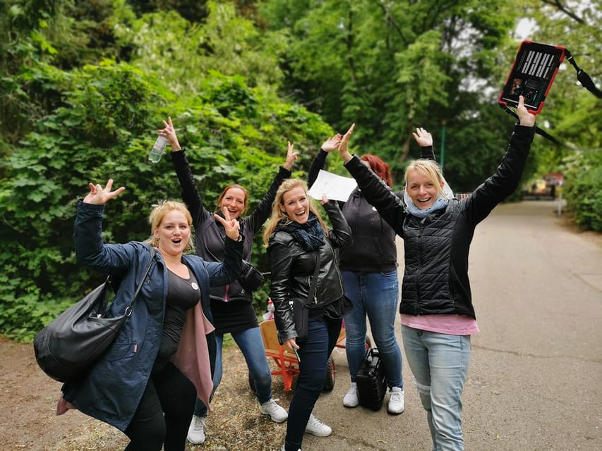 Dresden: Krimi Outdoor Escape Game “Mord am Elbufer” - Key points at a glance