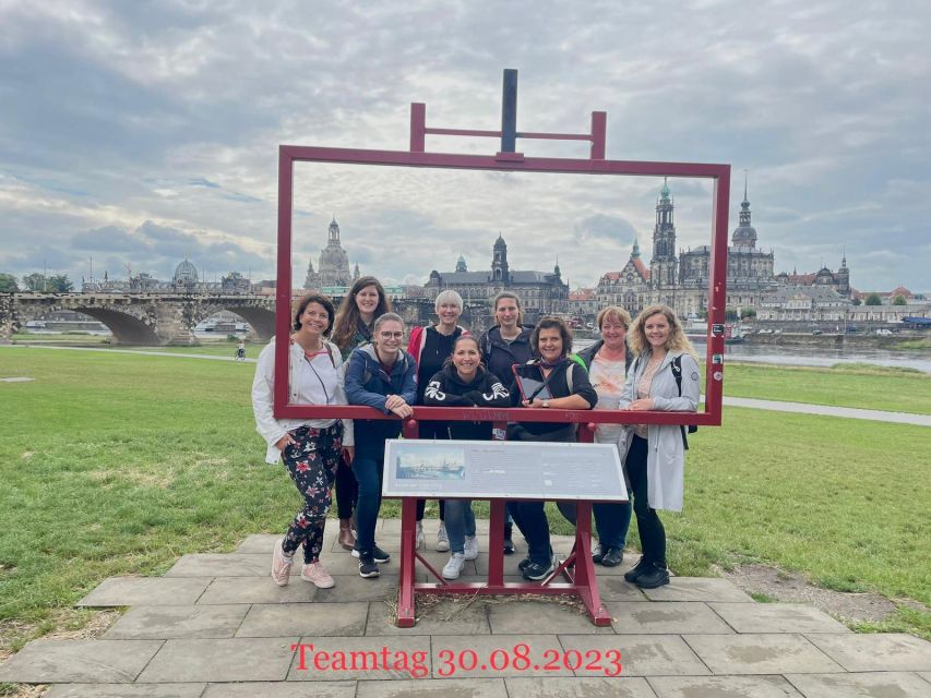 Dresden: Krimi Outdoor Escape Game “Mord am Elbufer” - Augustus Bridge and the baroque skyline