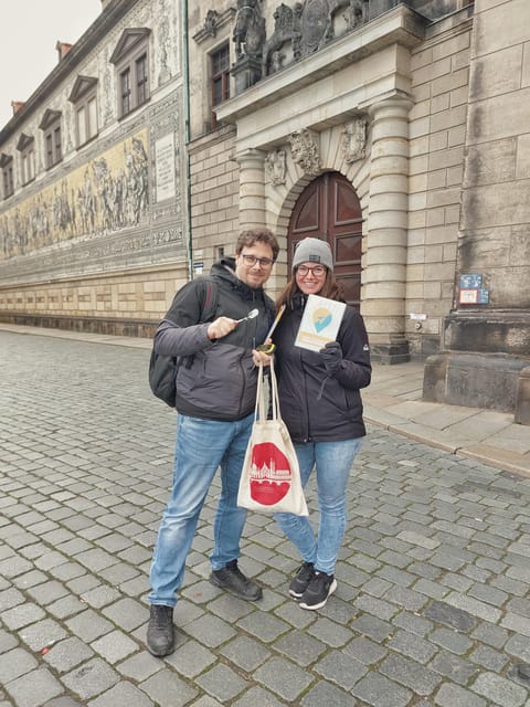 Dresden Sightseeing Treasure Hunt - Dresden stories in short, useful doses