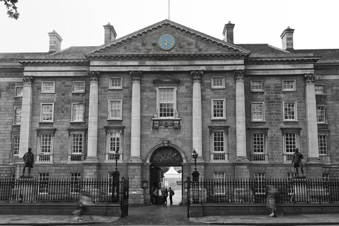 Dublin Ghost Hunt Exploration Game and Tour - Starting at the National Museum of Ireland