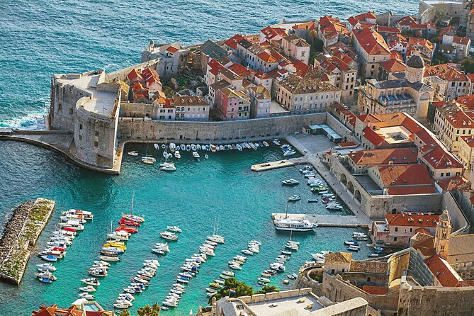 Dubrovnik Scavenger Hunt and Highlights Self Guided Audio Tour - Porporela and the Cathedral