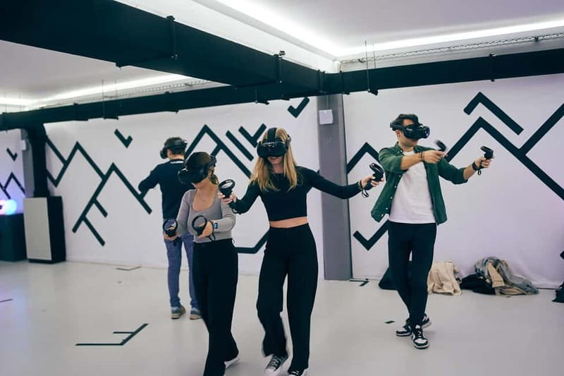 Düsseldorf: Virtual Reality Escape Game - Getting to 7th Space Düsseldorf