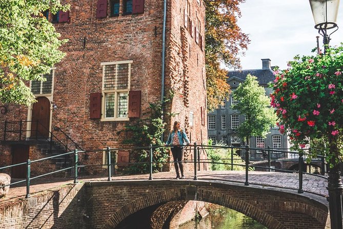 e-Scavenger hunt Amersfoort: Explore the city at your own pace - Oude Haven and Monnikendam bring water into the story