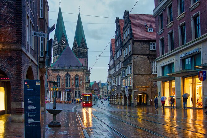 e-Scavenger hunt Bremen: Explore the city at your own pace - The Weser and the Schlachte promenade