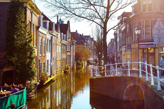 e-Scavenger hunt Delft: Explore the city at your own pace - Starting at Van Leeuwenhoeksingel 42A