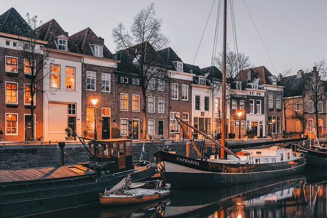 e-Scavenger hunt Den Bosch: Explore the city at your own pace - Starting at Stationsplein