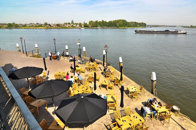 e-Scavenger hunt Dordrecht: Explore the city at your own pace - Groothoofdspoort and the edge of the old city