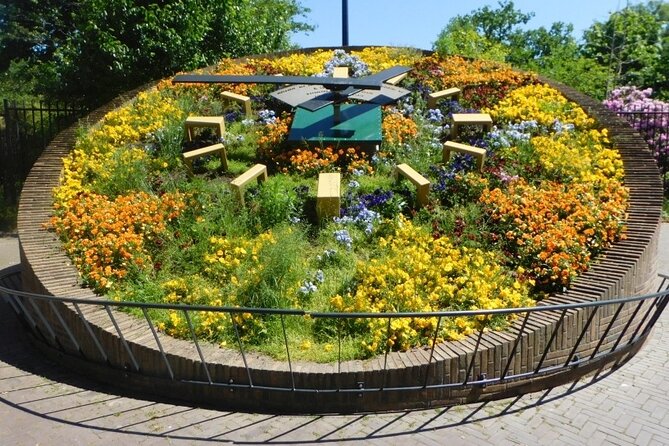 e-Scavenger hunt Emmen: Explore the city at your own pace - Winkelcentrum de Weiert and Rensenpark