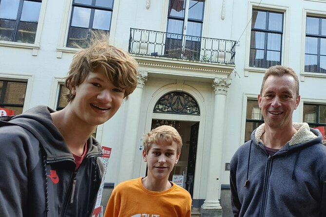 e-Scavenger hunt Enschede: Explore the city at your own pace - Football at De Grolsch Veste
