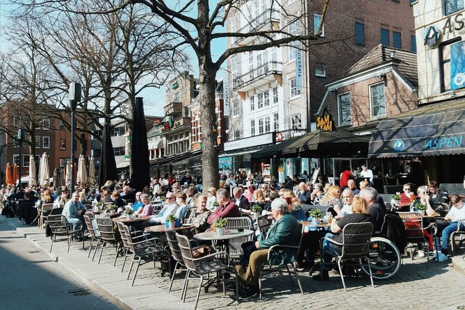e-Scavenger hunt Enschede: Explore the city at your own pace - Churches and the old center