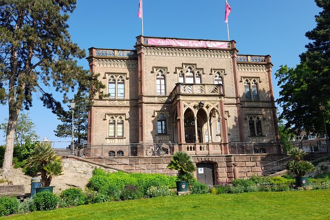 e-Scavenger hunt Freiburg: Explore the city at your own pace - The University of Freiburg and the Jesuit church