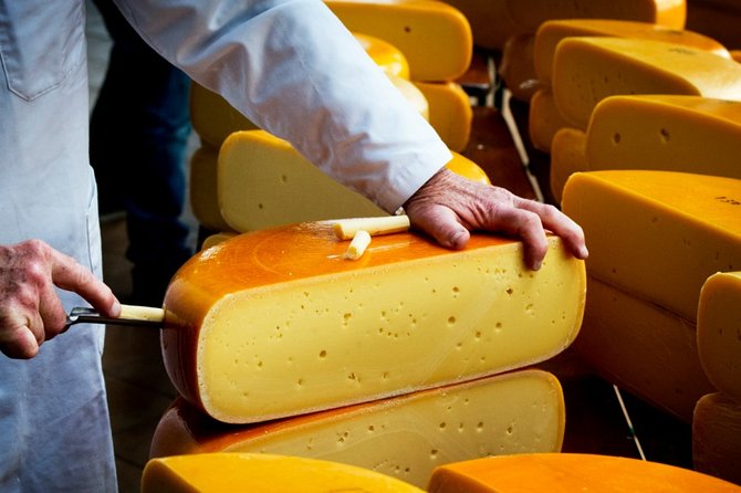 e-Scavenger hunt Gouda: Explore the city at your own pace - City Hall and Museum Gouda
