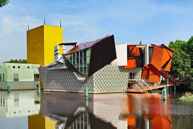 e-Scavenger hunt Groningen: Explore the city at your own pace - The first four stops: museum, garden, market, and tower