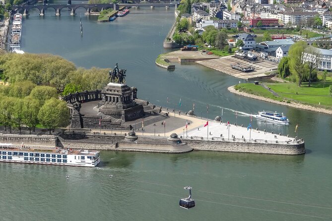e-Scavenger hunt Koblenz: Explore the city at your own pace - Deutsches Eck and the meeting of two rivers