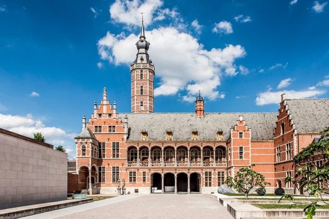e-Scavenger hunt Mechelen: Explore the city at your own pace - The Speelgoedmuseum and De Gouden Vis