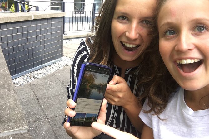 e-Scavenger hunt Prague: Explore the city at your own pace - Municipal House and the Old Town Bridge Tower