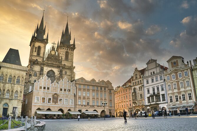 e-Scavenger hunt Prague: Explore the city at your own pace - Starting beside the Vltava at náměstí Curieových