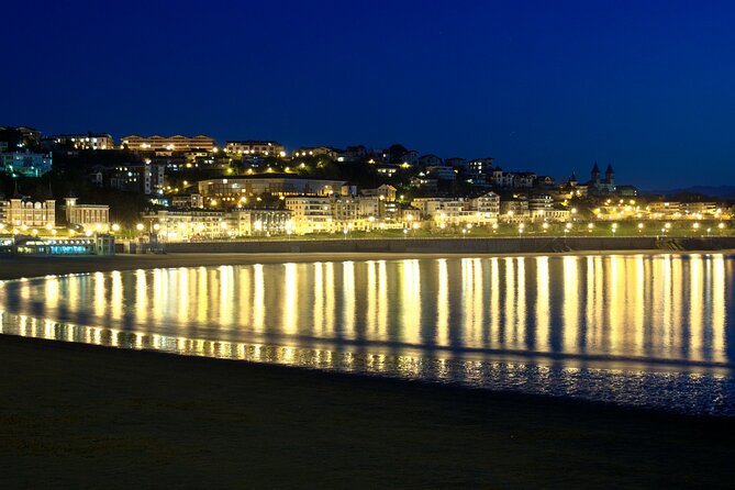 e-Scavenger hunt San Sebastián: Explore the city at your own pace - A small drummer with a military story