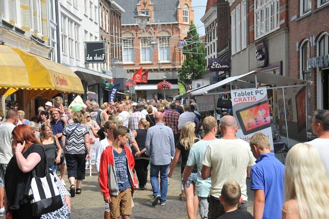 e-Scavenger hunt Sneek: Explore the city at your own pace - Model trains and a change of pace