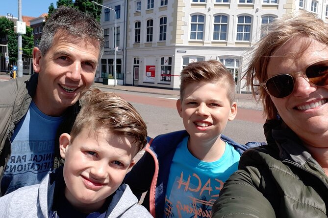 e-Scavenger hunt Sneek: Explore the city at your own pace - Following the Frisian shipping story