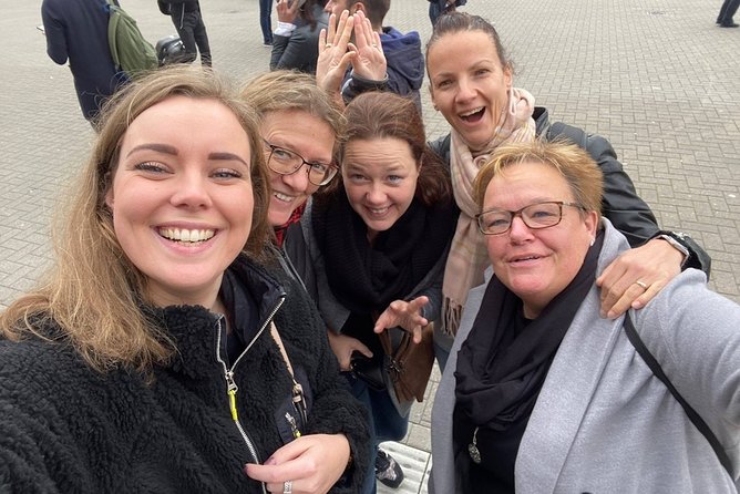 e-Scavenger hunt The Hague: Explore the city at your own pace - Following a route through central The Hague