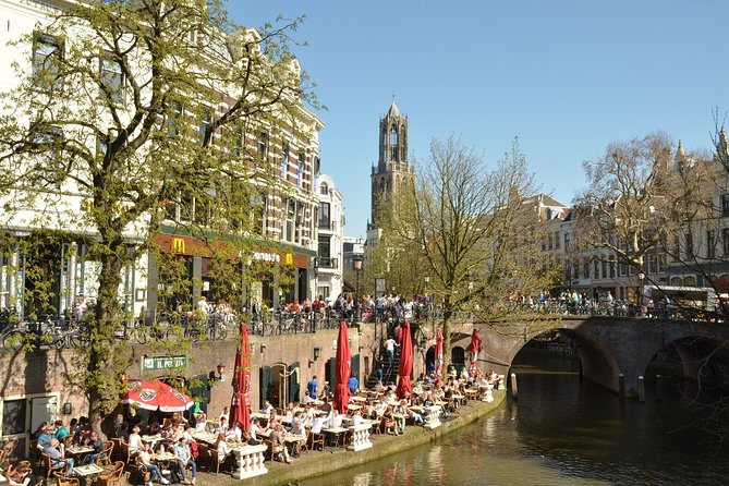 e-Scavenger hunt Utrecht: Explore the city at your own pace - Start at Domplein with Utrecht’s tallest landmark