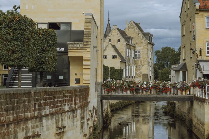 e-Scavenger hunt Valkenburg: Explore the city at your own pace - Castle ruins above the old town