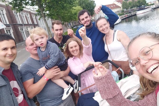 e-Scavenger hunt Vlissingen: Explore the city at your own pace - The quiet Cornelia Quackshofje